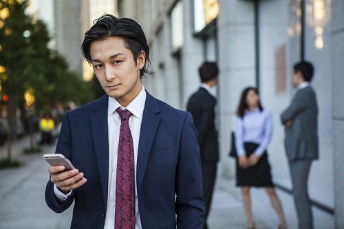 イケメンの男性